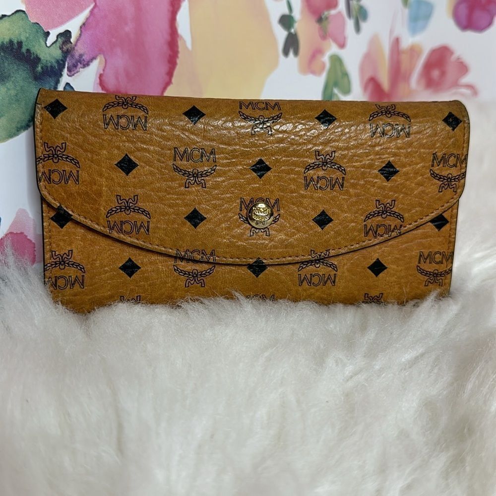 💯Authentic MCM Tifold Vesitos Long Wallet🍀